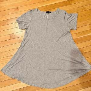 Monnuro Heather Grey Short Sleeve Tunic Swing Top, Women's XXL